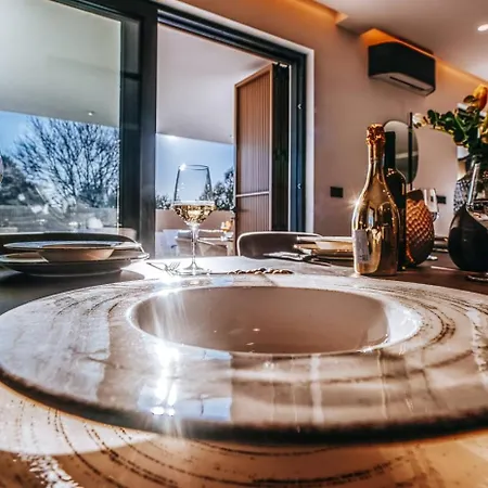 Javori Willa Bibinje